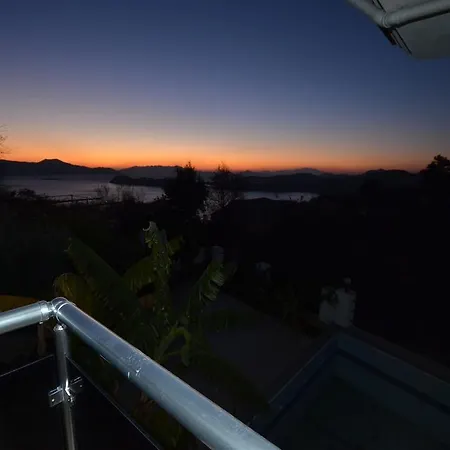 Sunsets Villa *